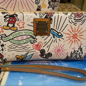 Dooney Disney Sketch Wallet / Wristlet: